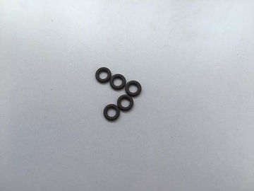 Pequeños anillos o de goma del color negro versátiles con bueno aislando propiedades